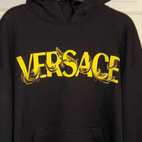 AUTHENTIC MENS VERSACE LOGO BLACK COTTON HOODIE SIZE MEDIUM - Picture 3 of 9